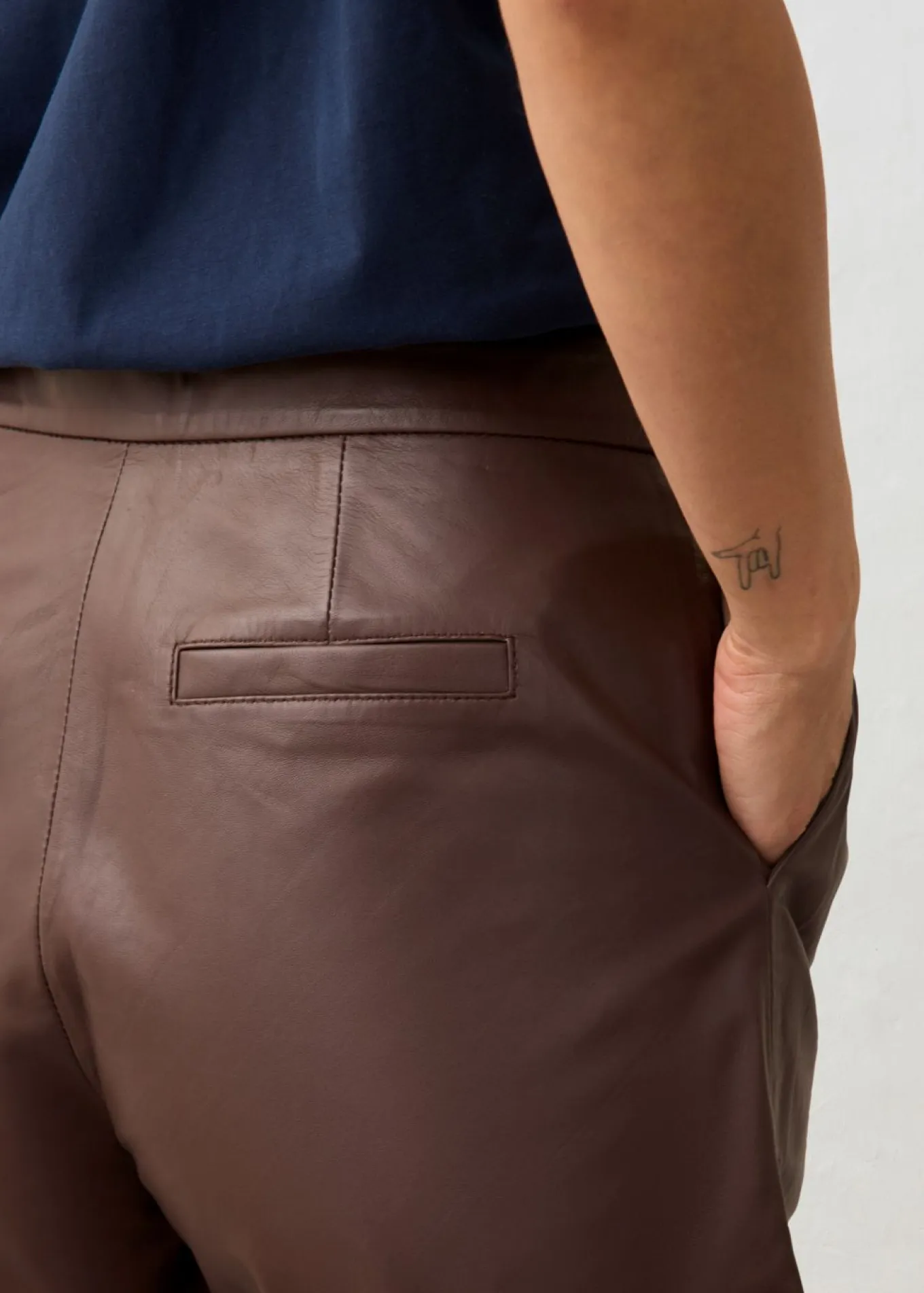 Pantalón corto de napa de cordero