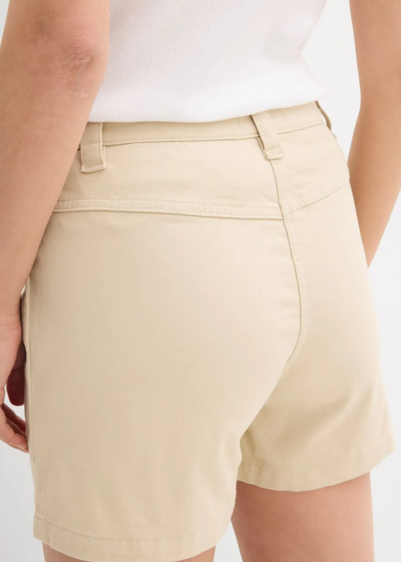 Pantalón corto de sarga