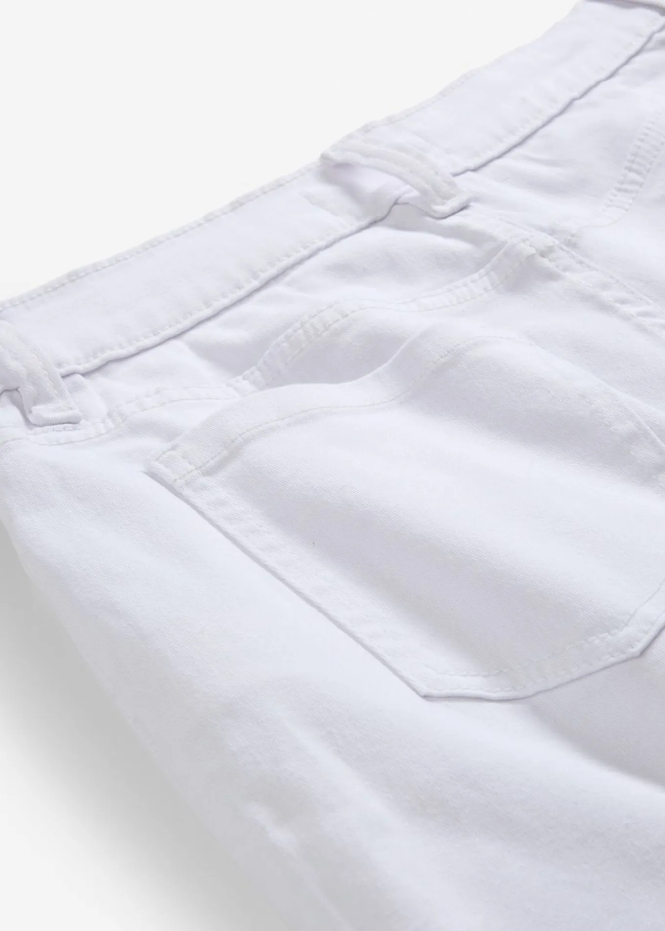 Pantalón corto de sarga con talle alto
