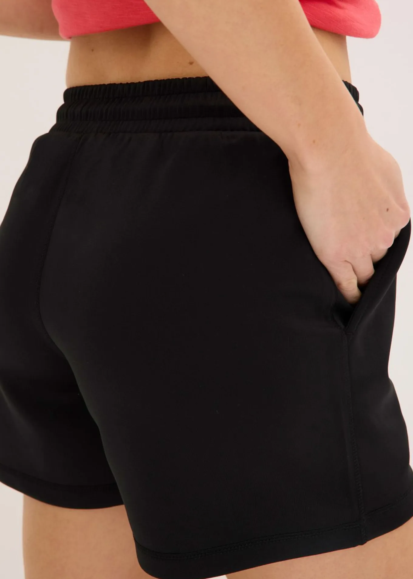 Pantalón corto deportivo de secado rápido