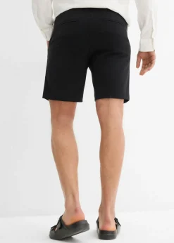 Pantalón corto elegante con corte relajado
