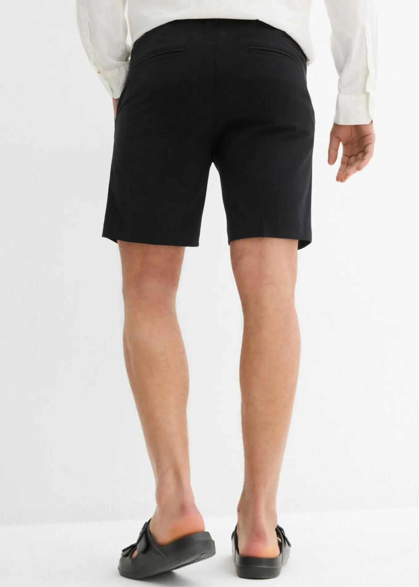 Pantalón corto elegante con corte relajado