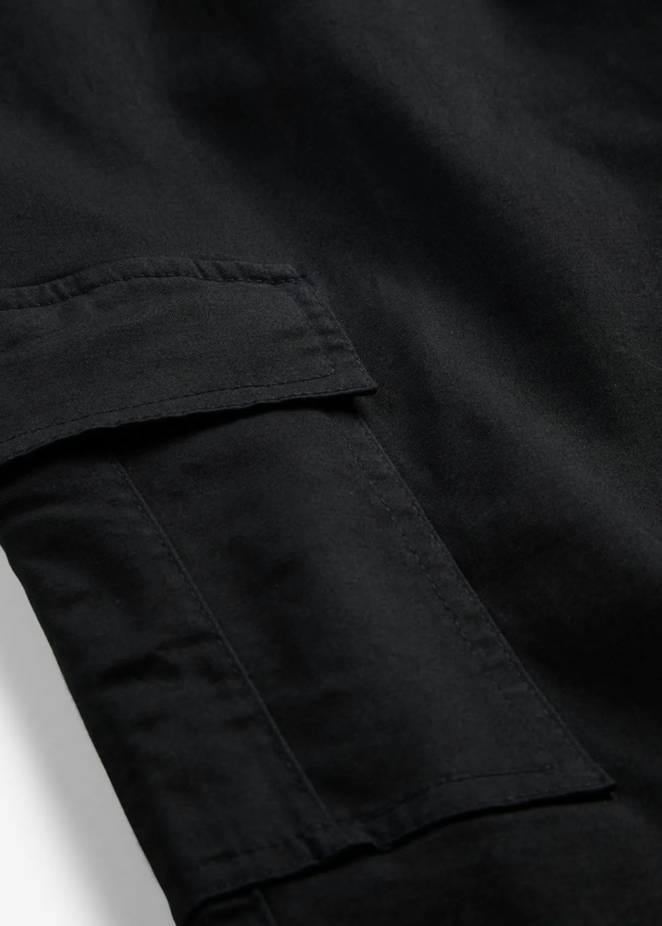 Pantalón de algodón elástico con estilo cargo