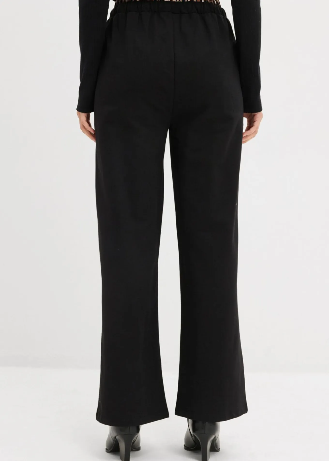 Pantalón de chándal ancho con cintura en contraste