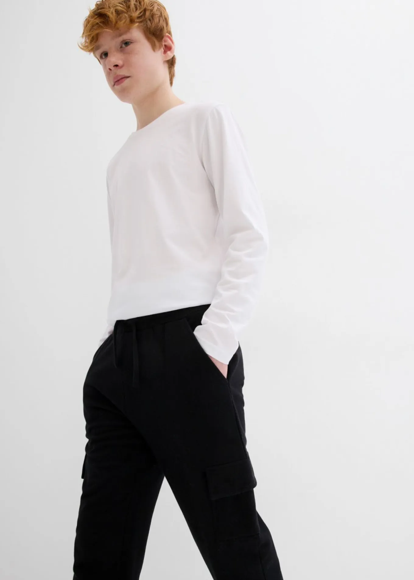 Pantalón de chándal con bolsillos tipo cargo