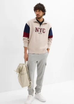 Pantalón de chándal con bolsillos tipo cargo y corte holgado