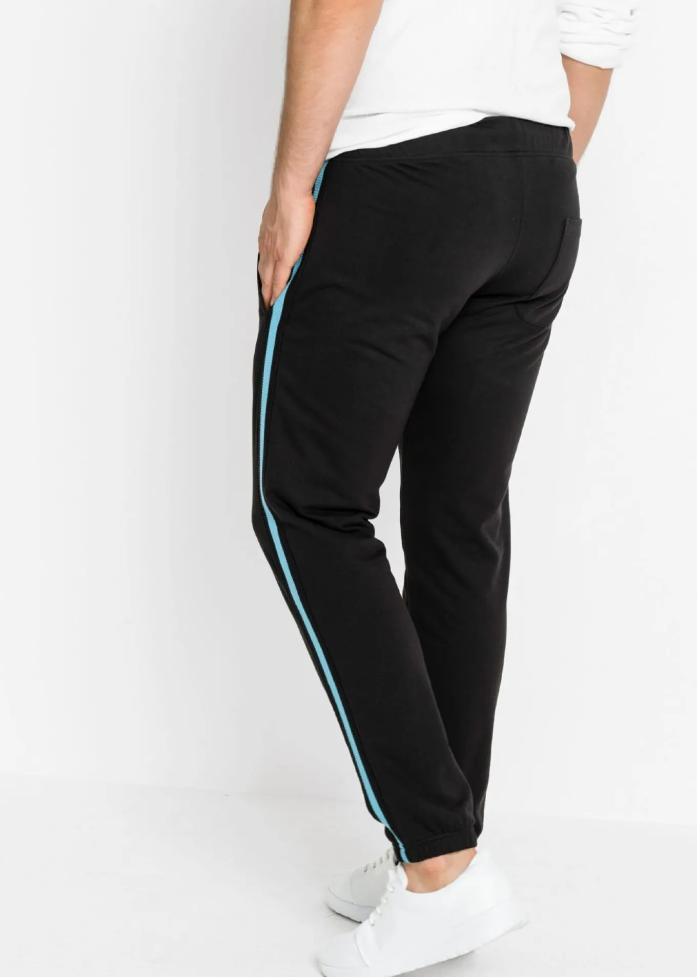 Pantalón de chándal con detalles en contraste