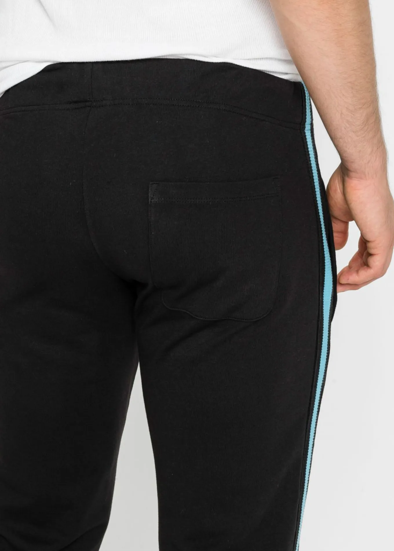 Pantalón de chándal con detalles en contraste
