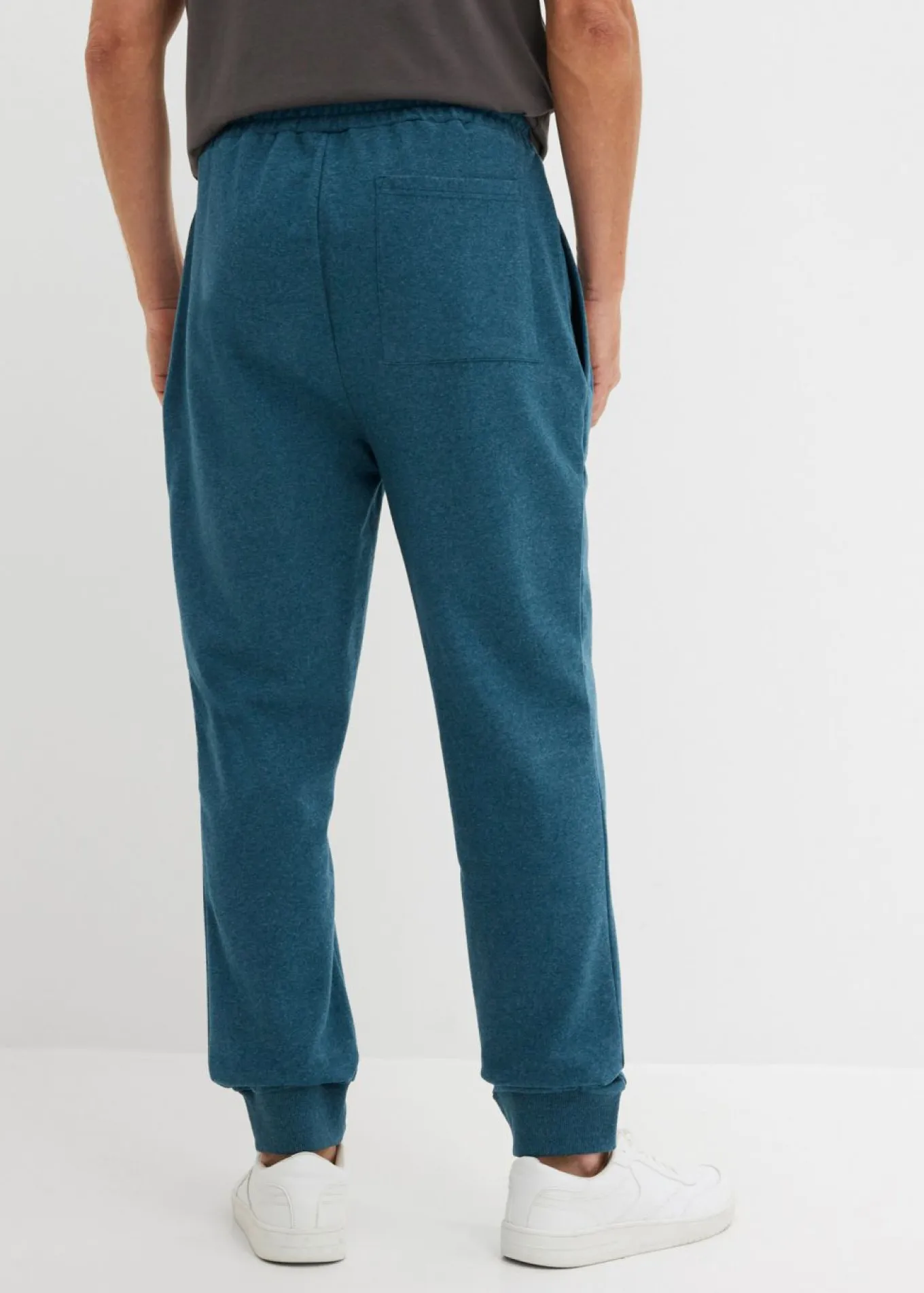 Pantalón de chándal con detalles en contraste