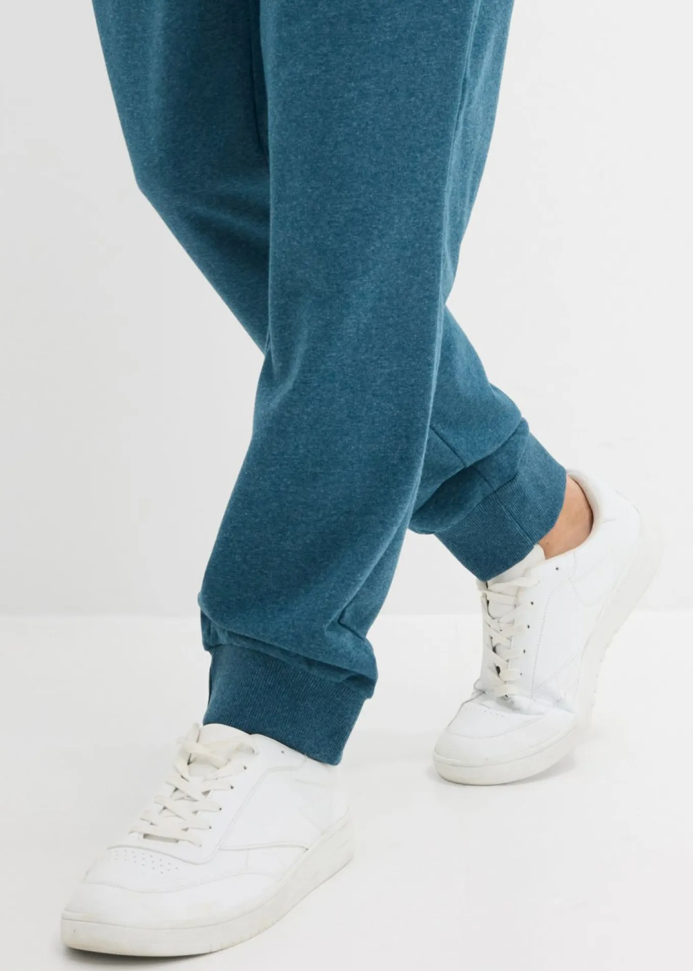 Pantalón de chándal con detalles en contraste