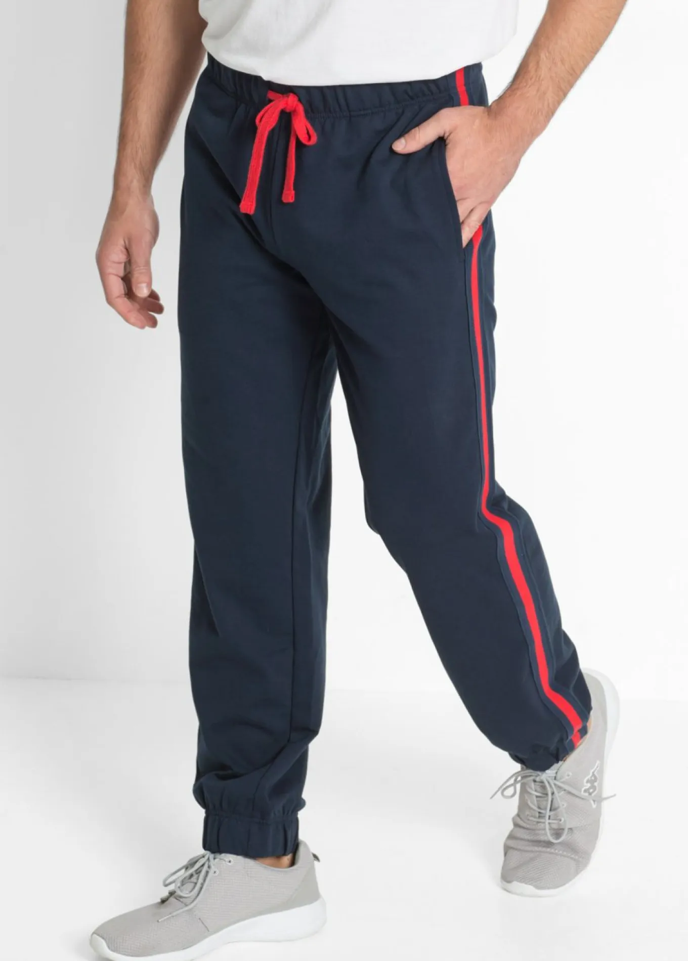 Pantalón de chándal con detalles en contraste