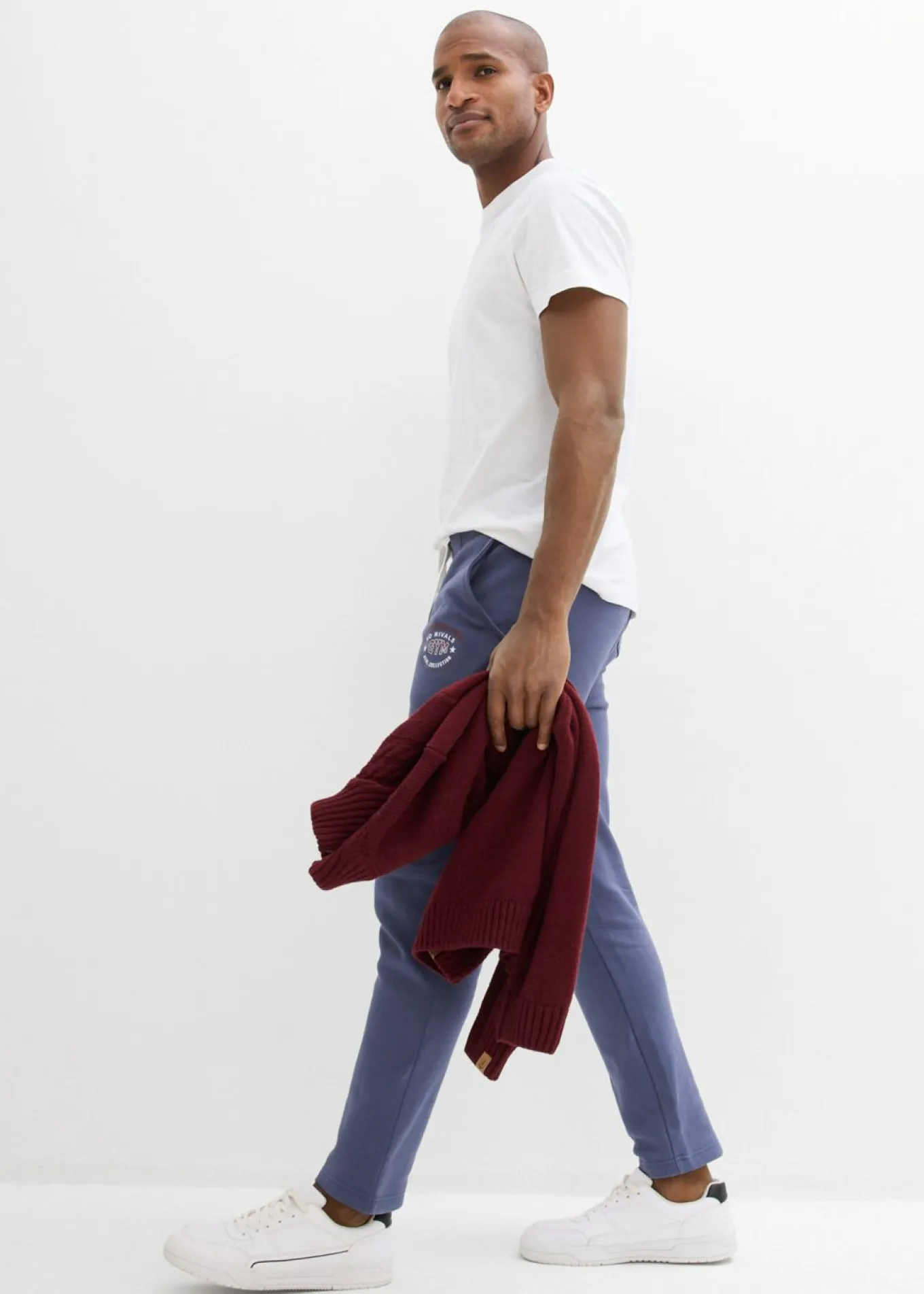 Pantalón de chándal con detalles deportivos