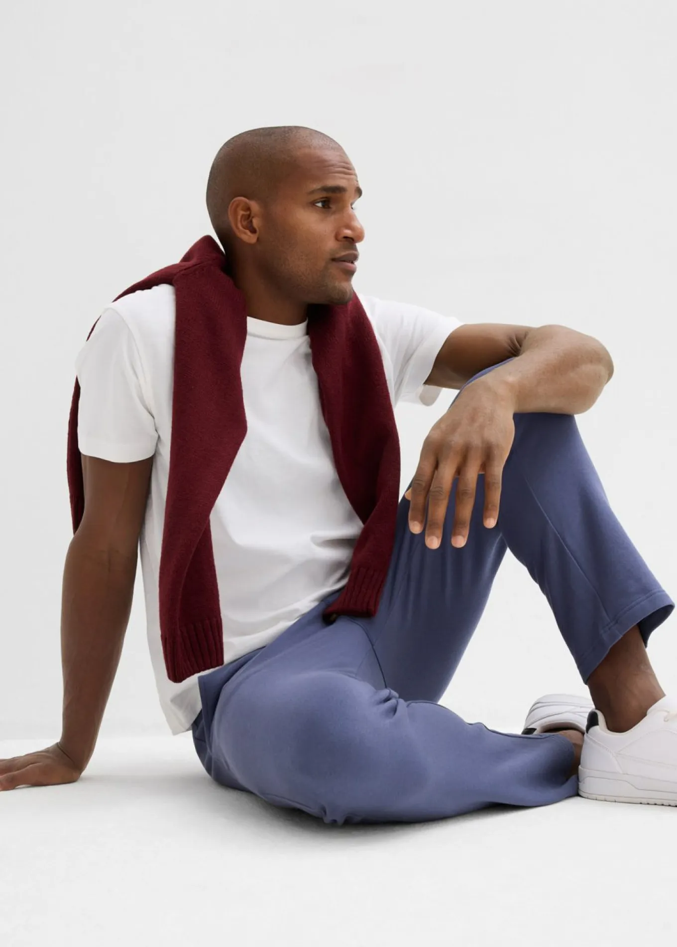 Pantalón de chándal con detalles deportivos