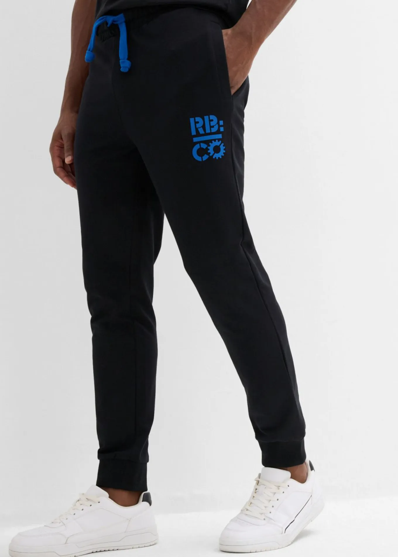 Pantalón de chándal con detalles en contraste