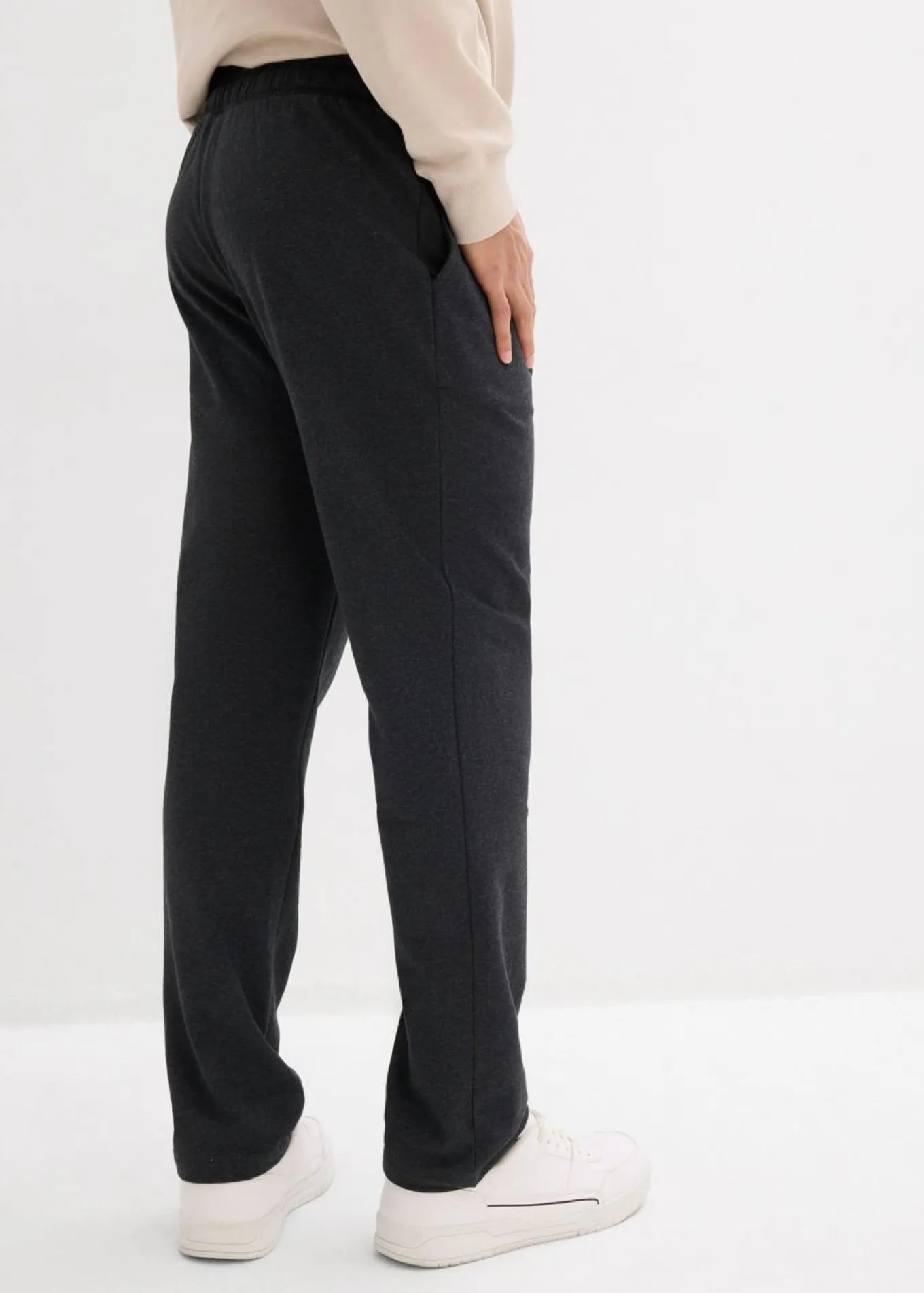 Pantalón de chándal con interior suave y dobladillo recto