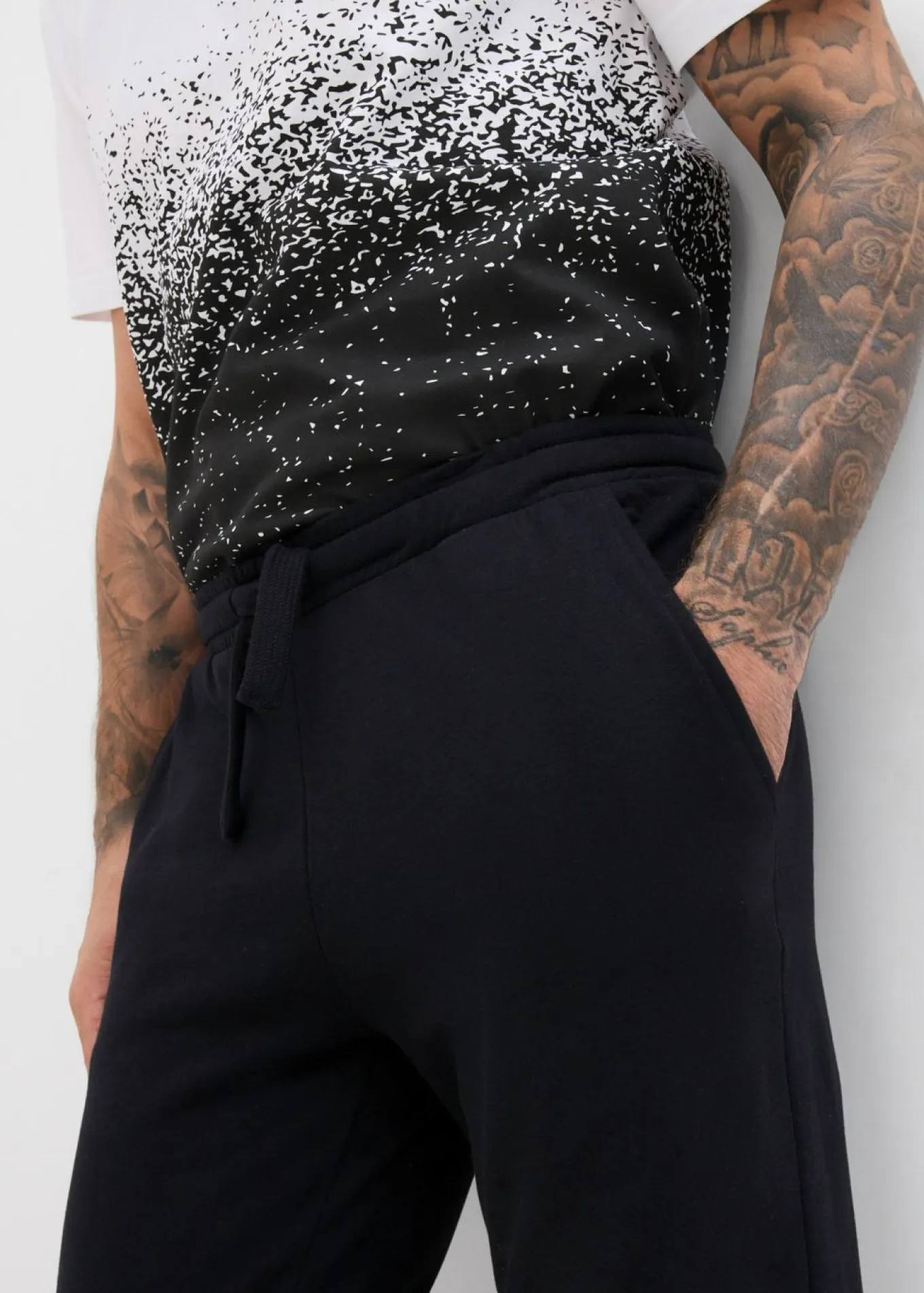 Pantalón de chándal con interior suave y dobladillo recto