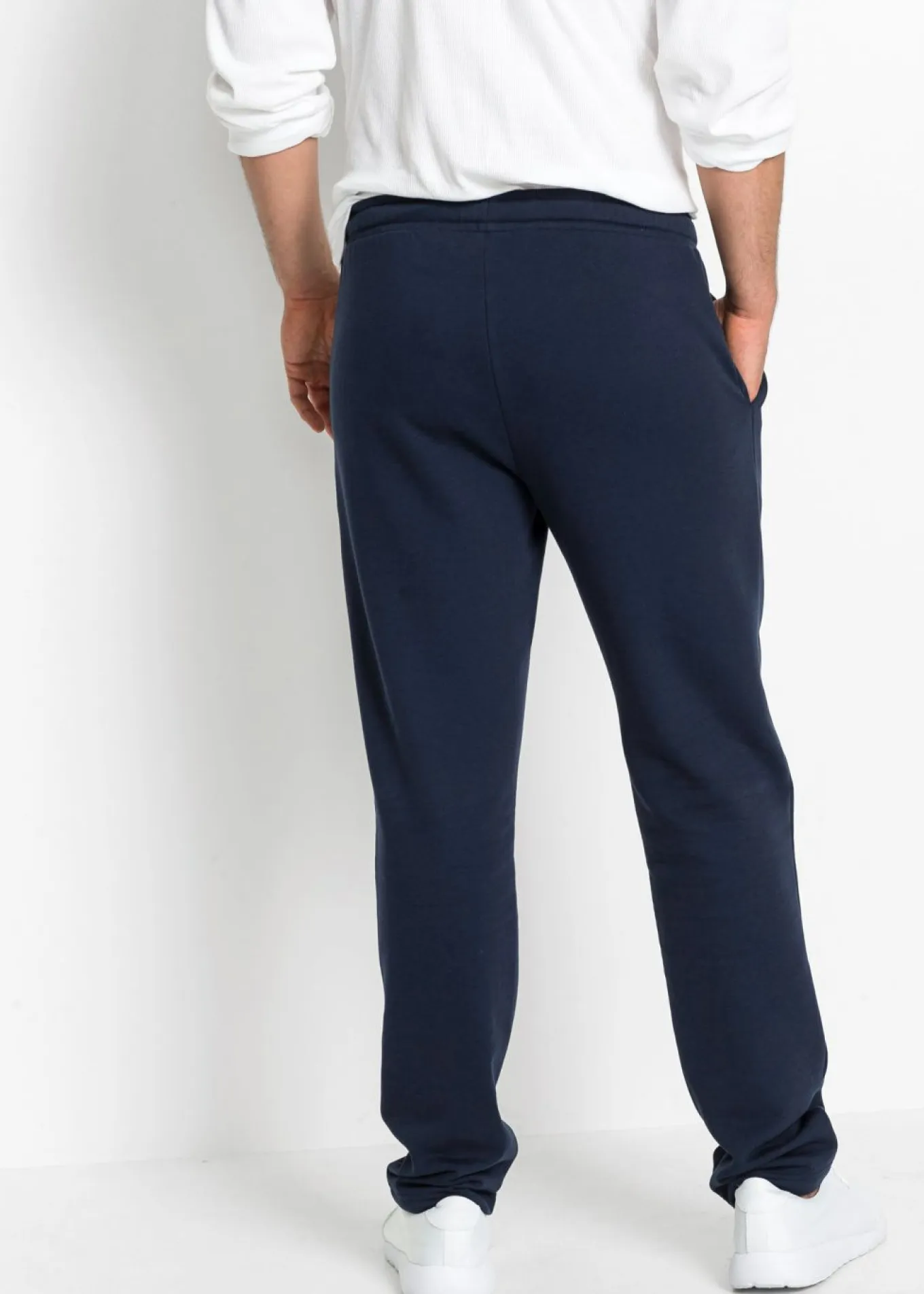 Pantalón de chándal con interior suave y dobladillo recto