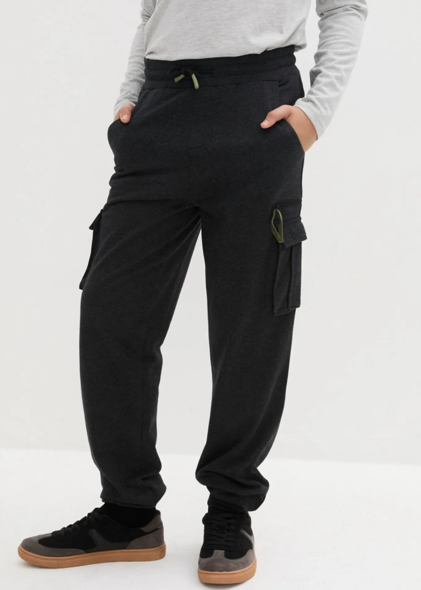 Pantalón de chándal de suave mezcla de algodón con bolsillos tipo cargo