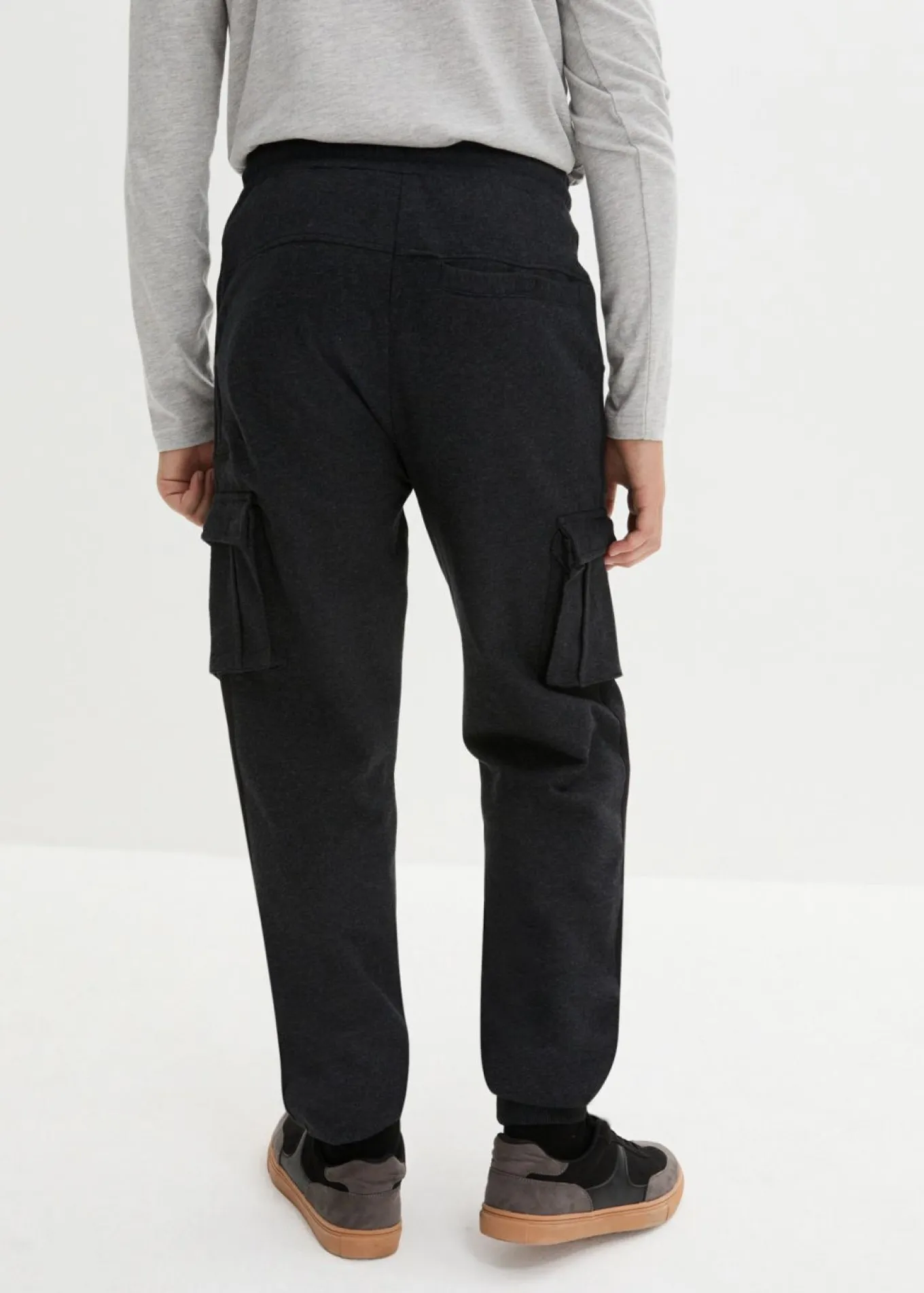 Pantalón de chándal de suave mezcla de algodón con bolsillos tipo cargo