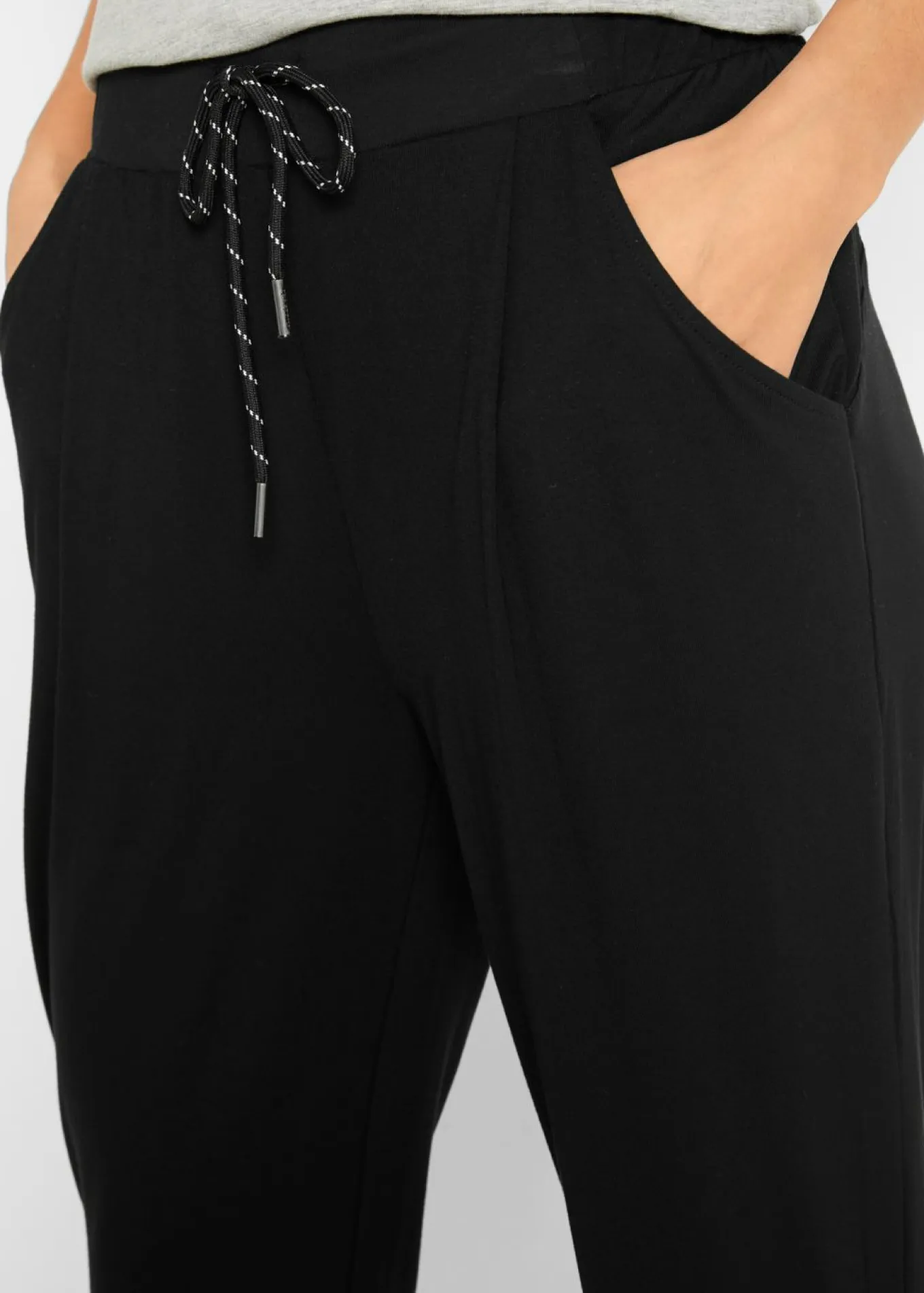 Pantalón de chándal de viscosa sostenible con largo 7/8