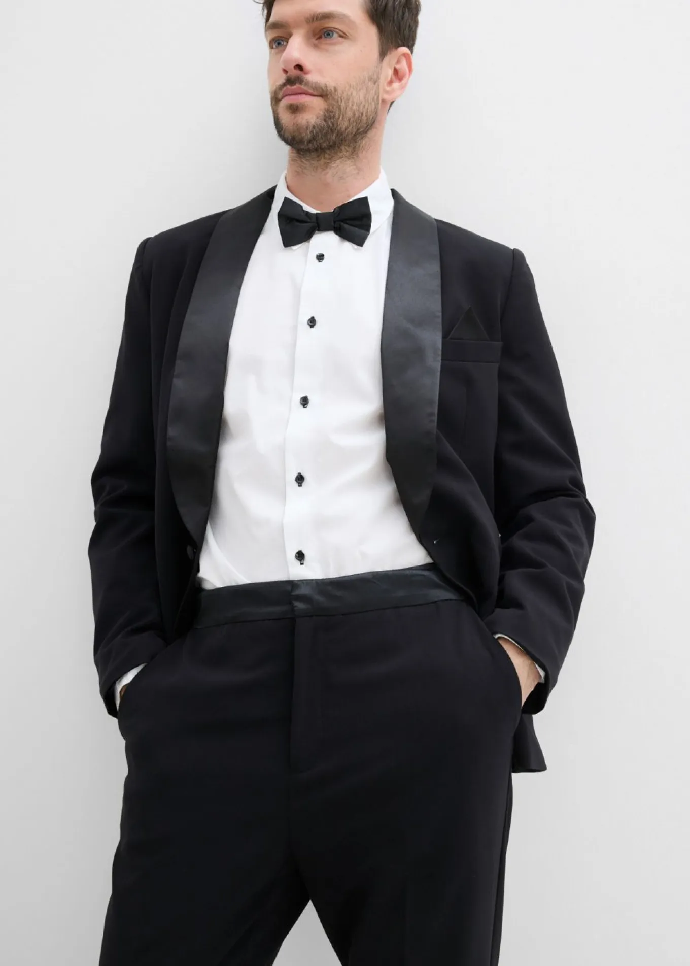 Pantalón de esmoquin con contenido de elastano y corte ajustado