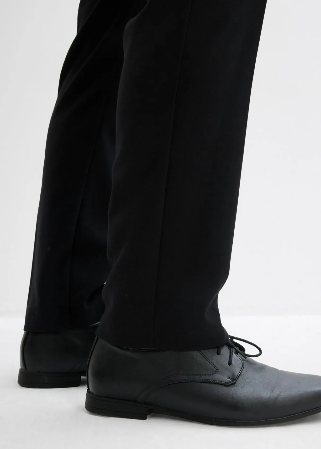 Pantalón de esmoquin con contenido de elastano y corte ajustado