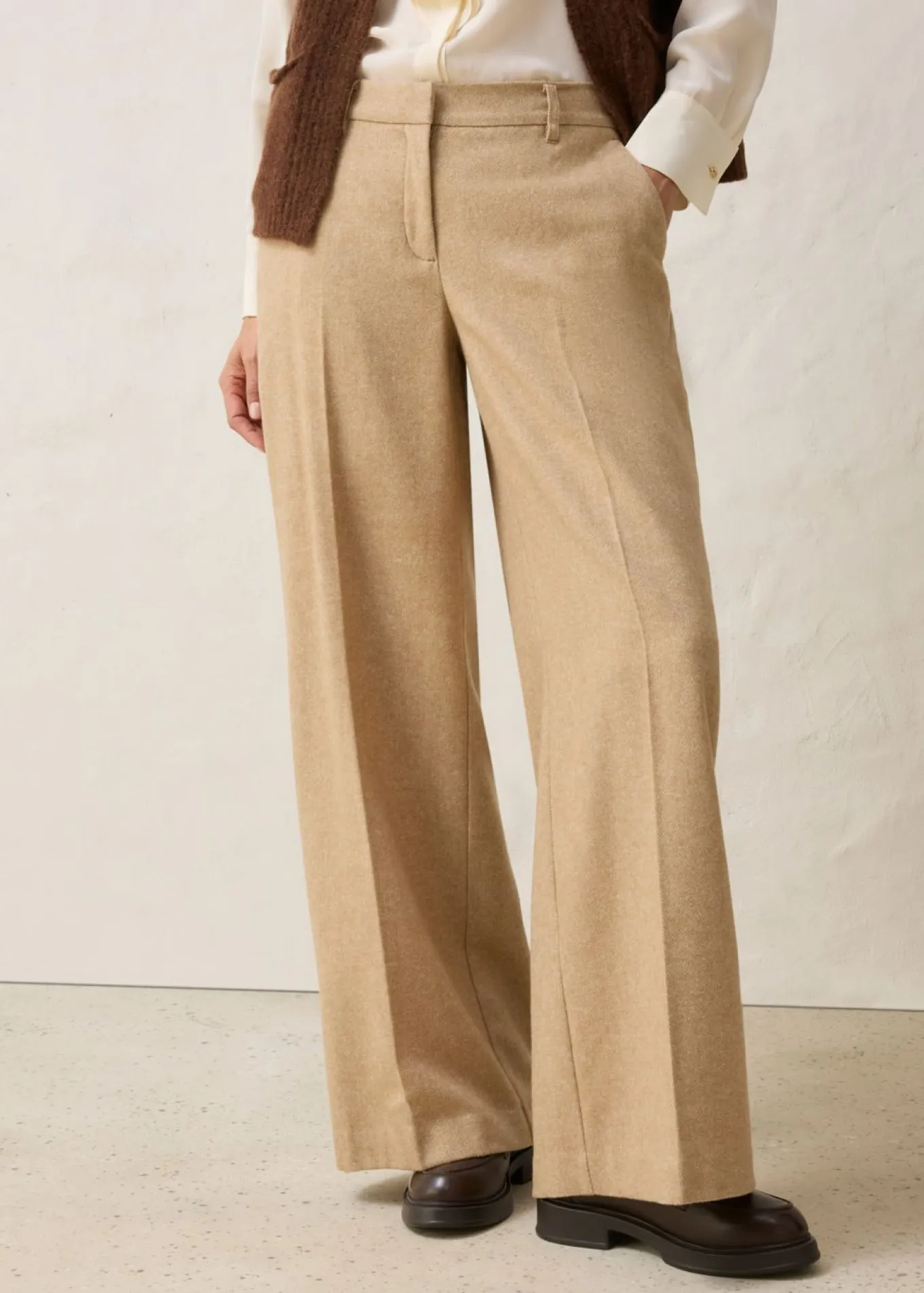 Pantalón de lana con patrón de espiga