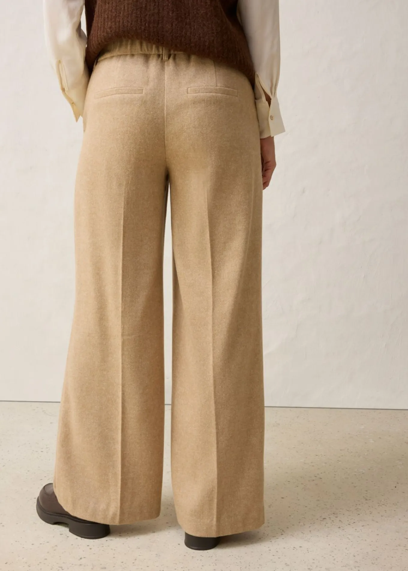 Pantalón de lana con patrón de espiga