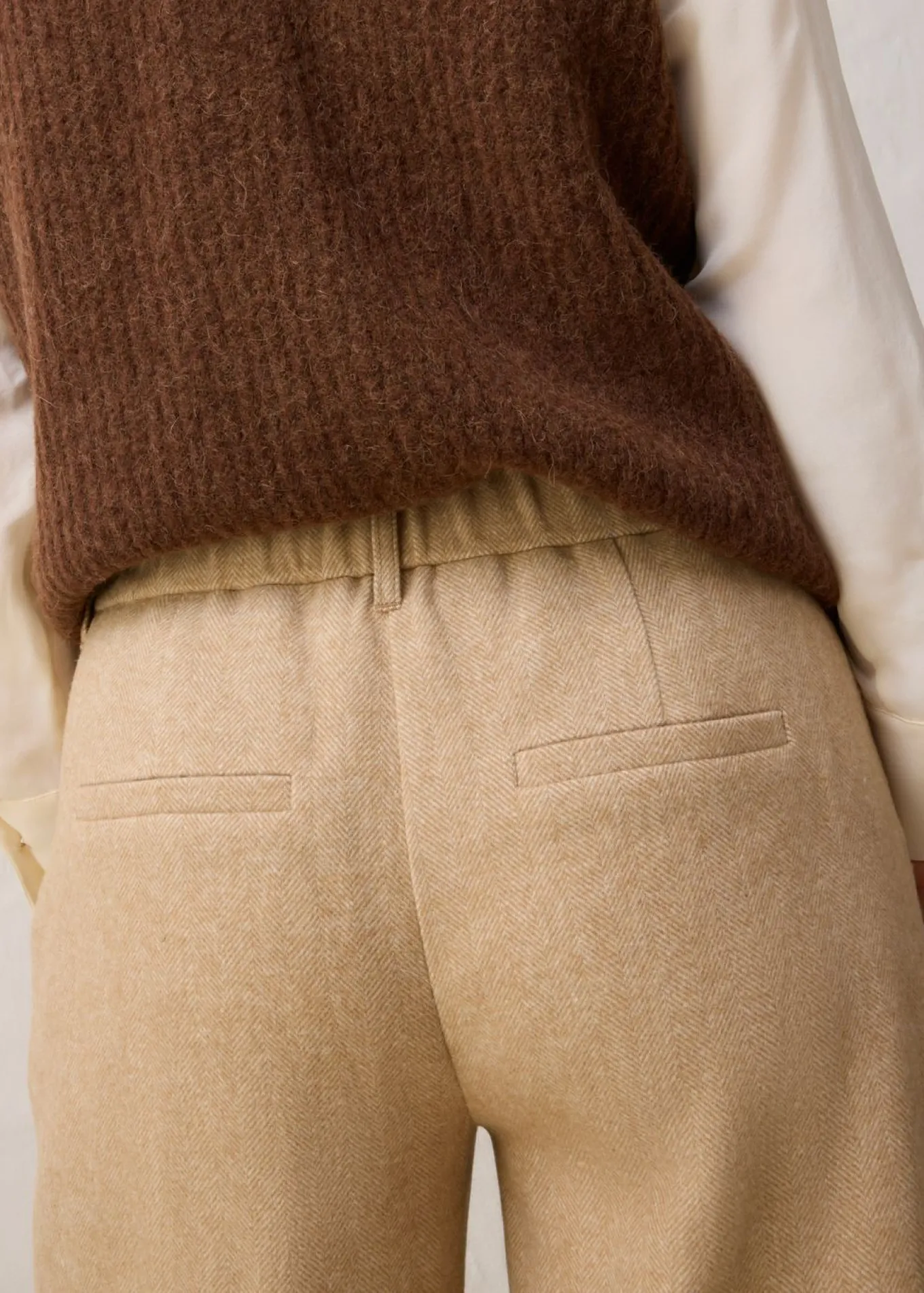 Pantalón de lana con patrón de espiga