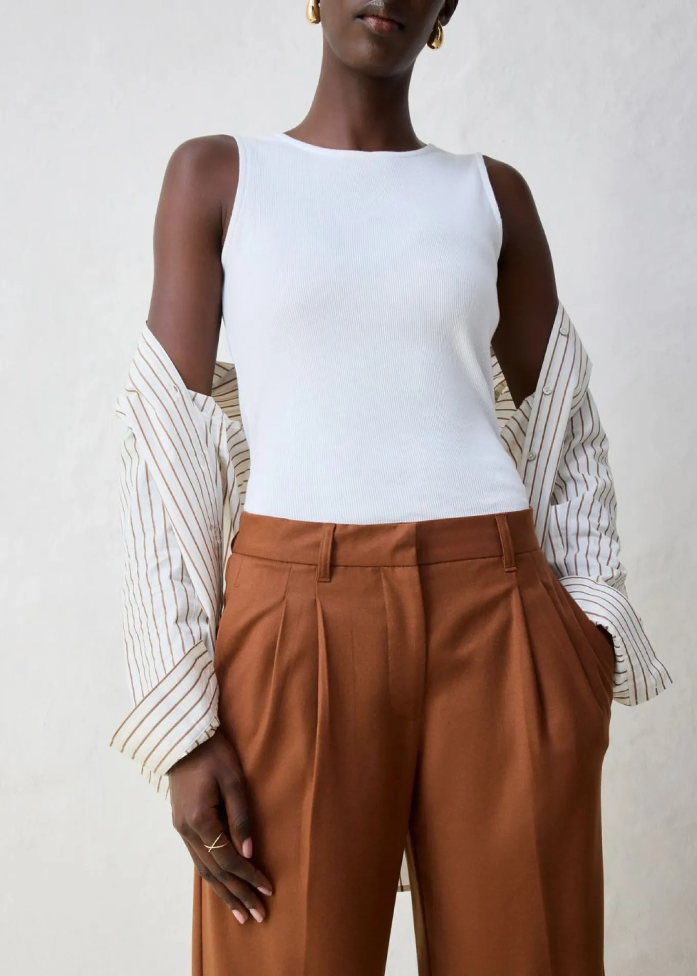 Pantalón de lana con pinzas
