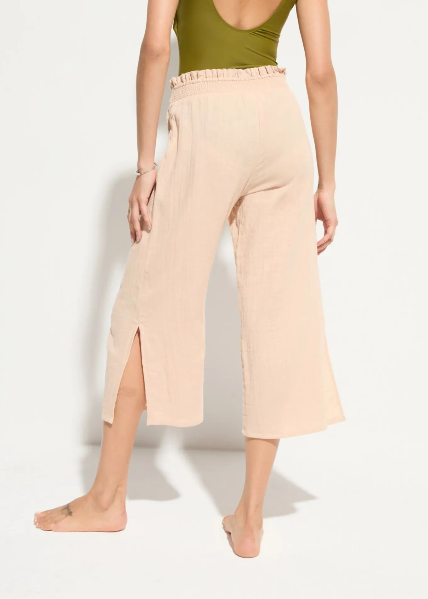 Pantalón de muselina capri para la playa