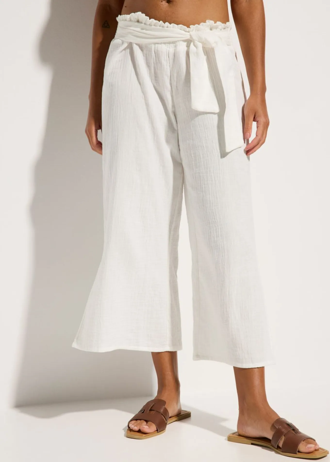 Pantalón de muselina capri para la playa