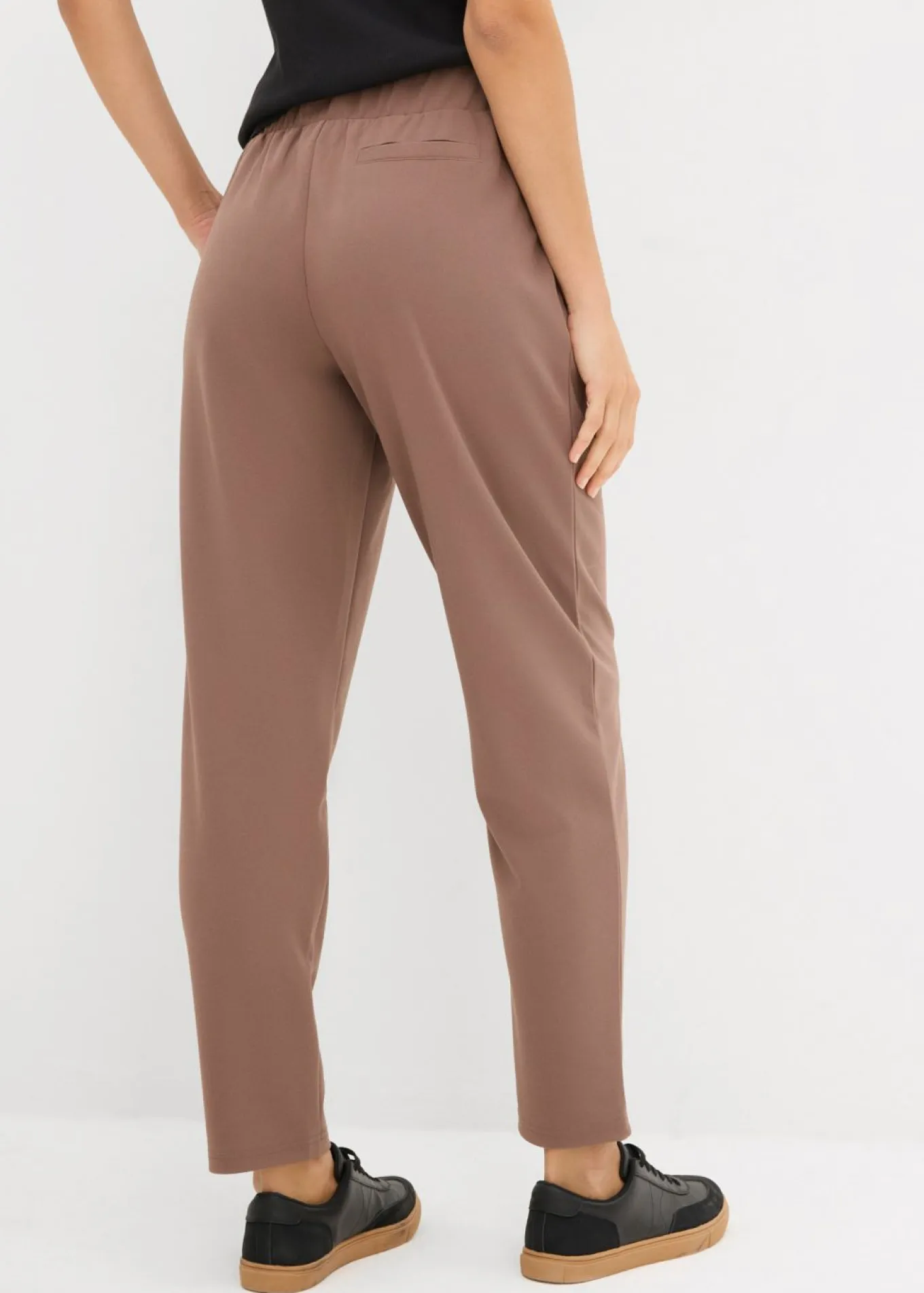 Pantalón de neopreno con cintura cómoda