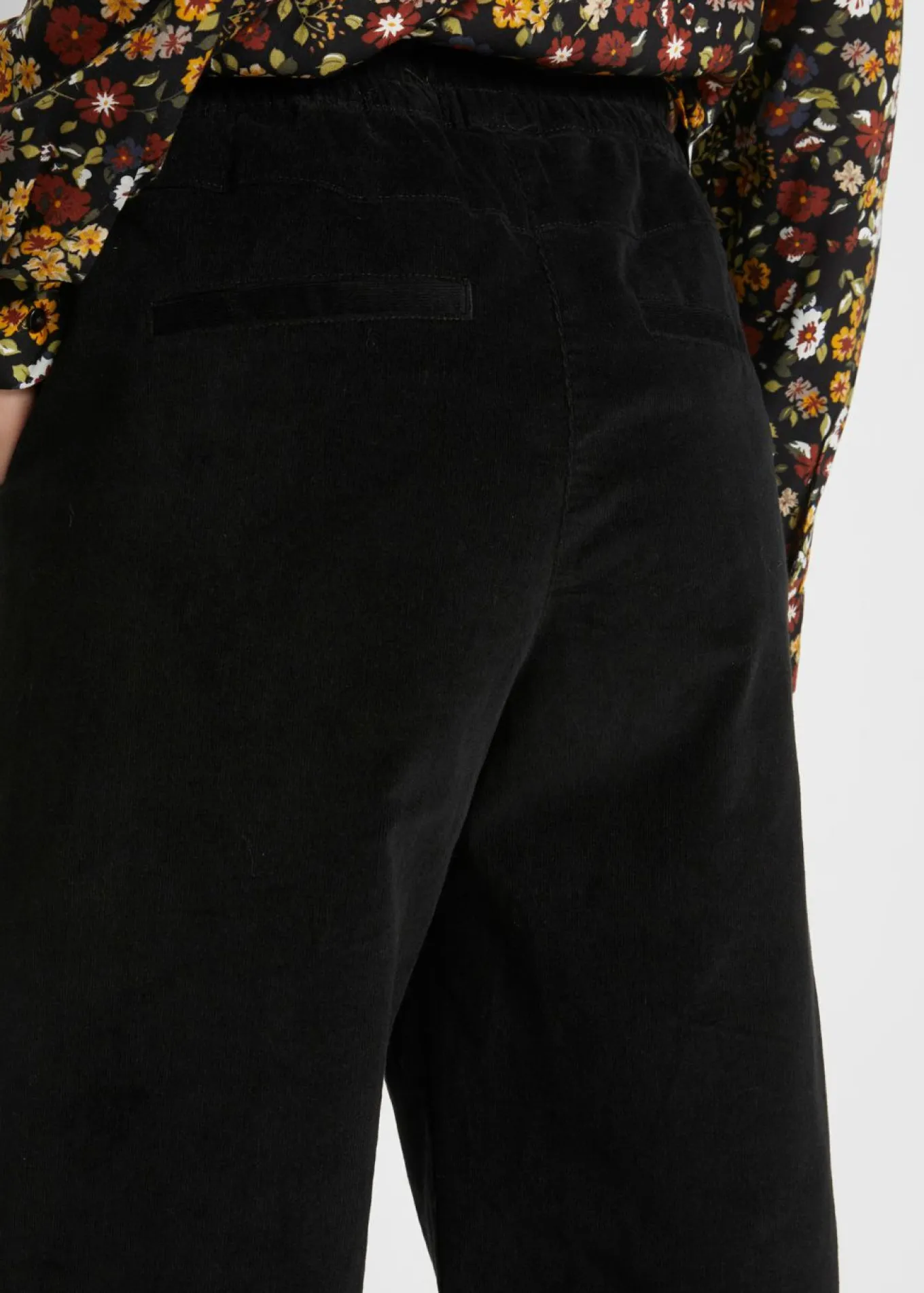 Pantalón de pana con cintura cómoda, high waist