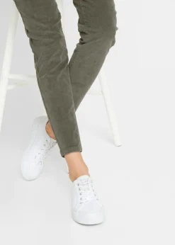 Pantalón de pana con cordón