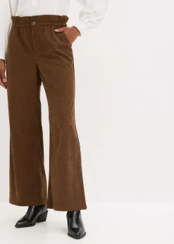 Pantalón de pana con perneras anchas