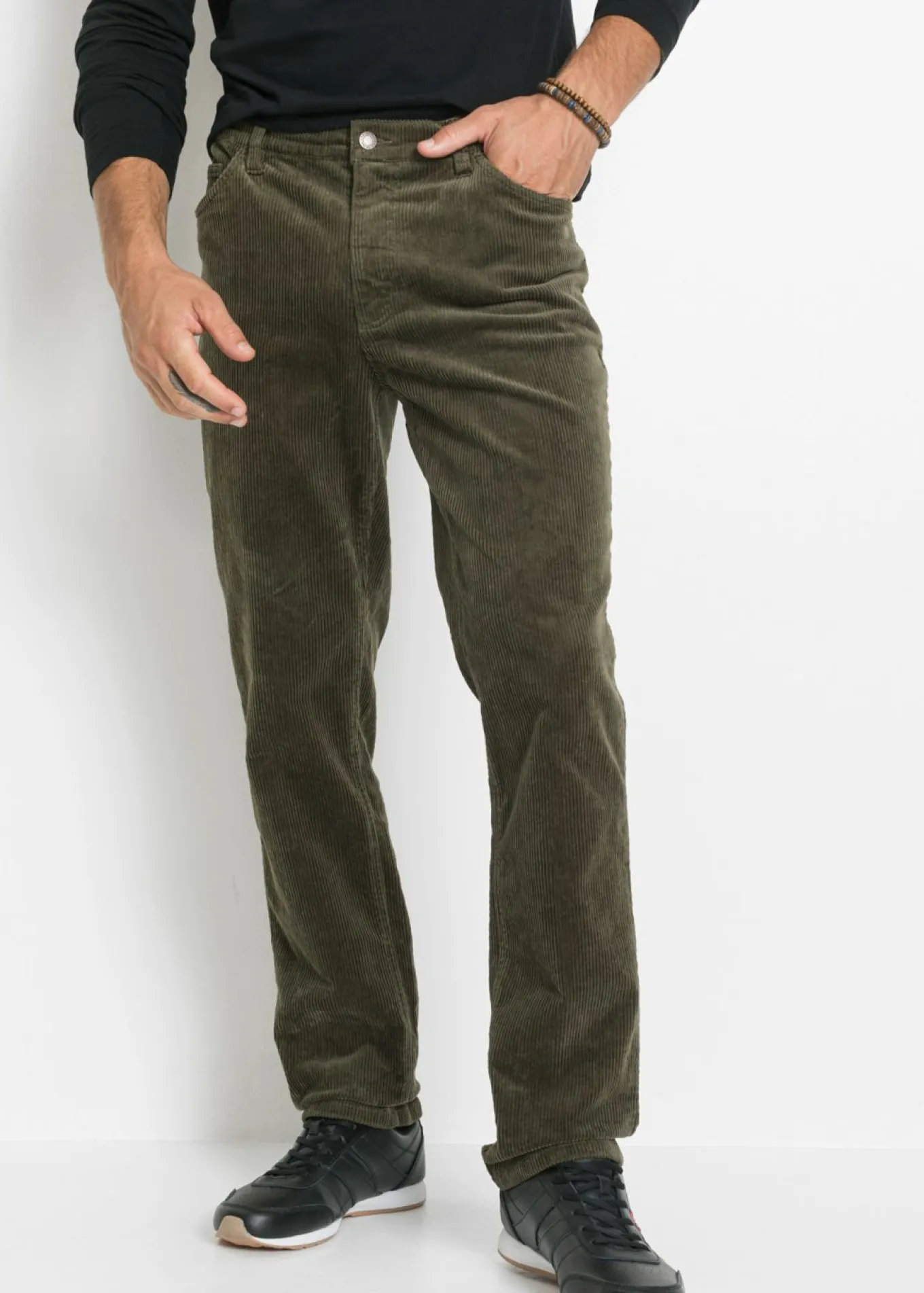 Pantalón de pana elástica con corte cómodo y regular