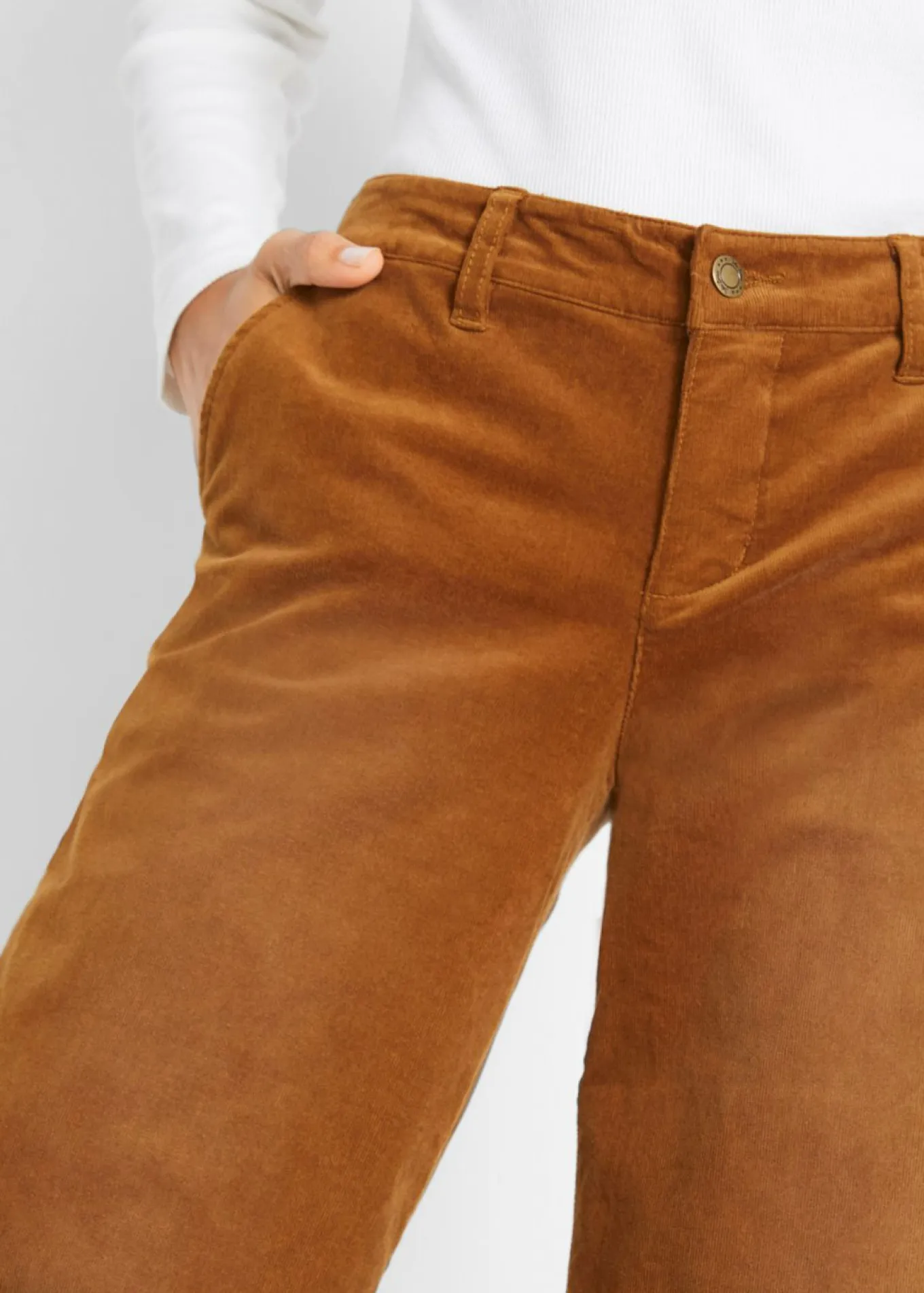 Pantalón de pana elástico de corte ancho