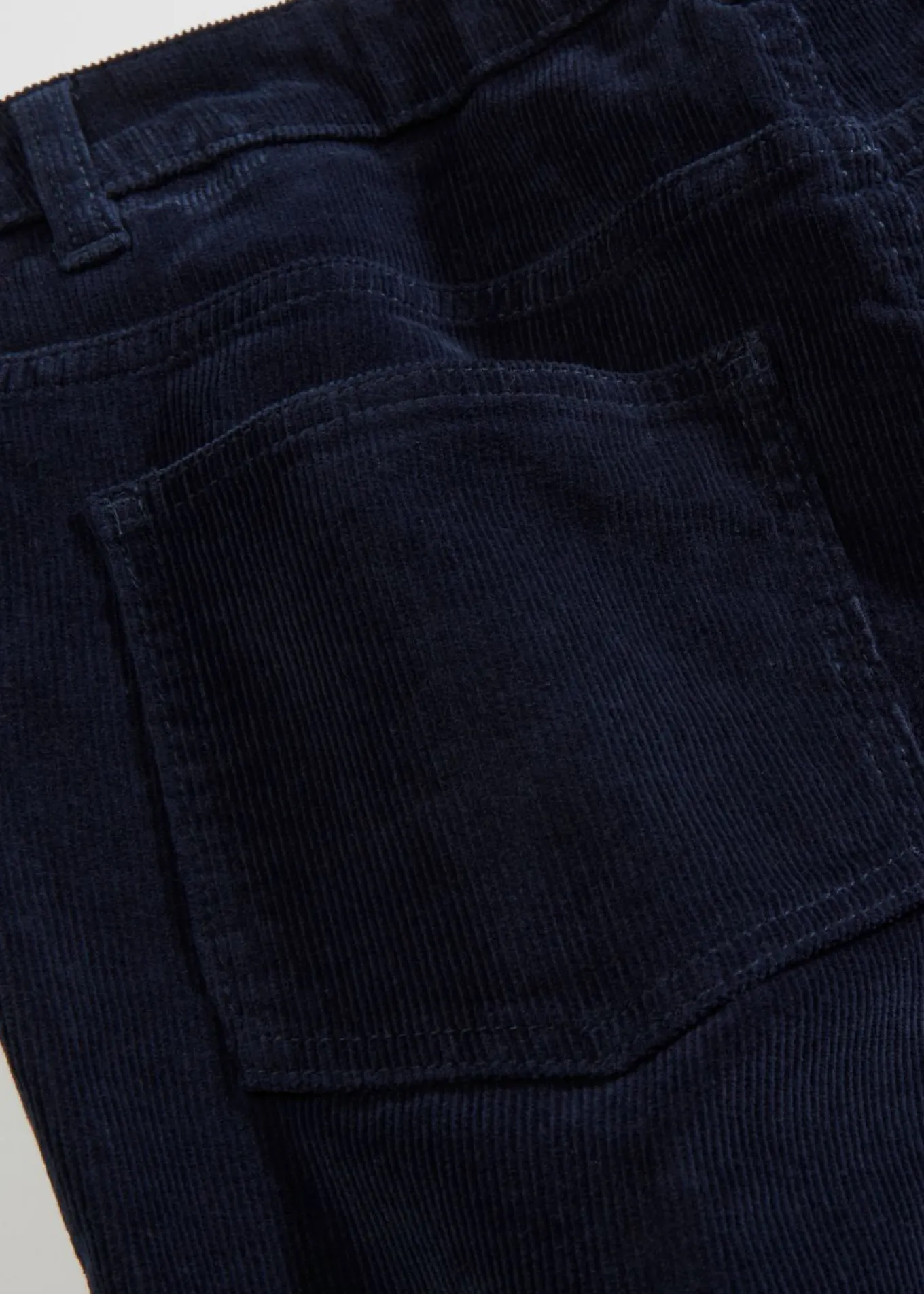 Pantalón de pana elástico de corte recto