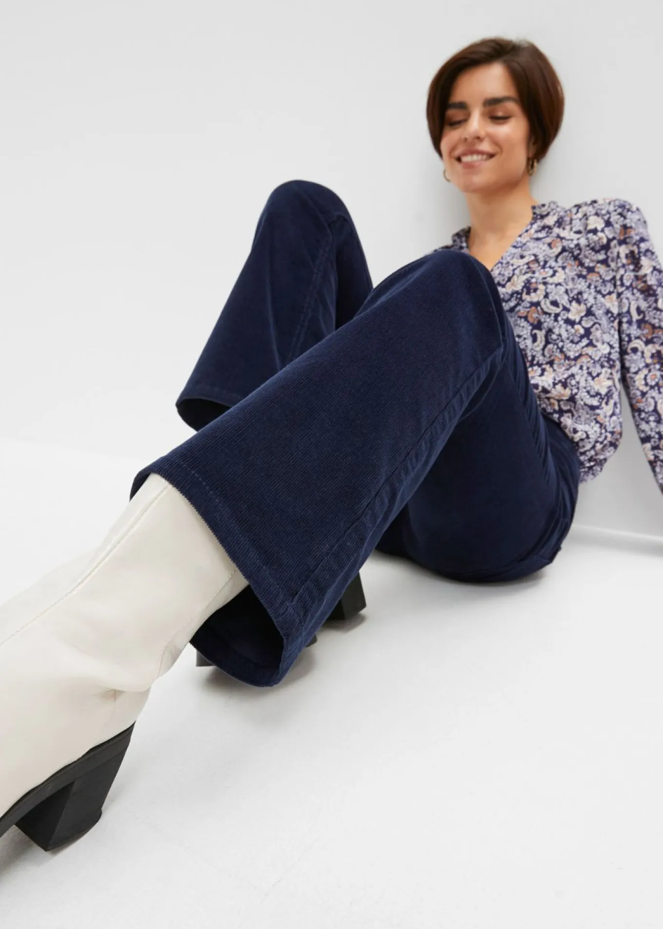 Pantalón de pana elástico de corte recto