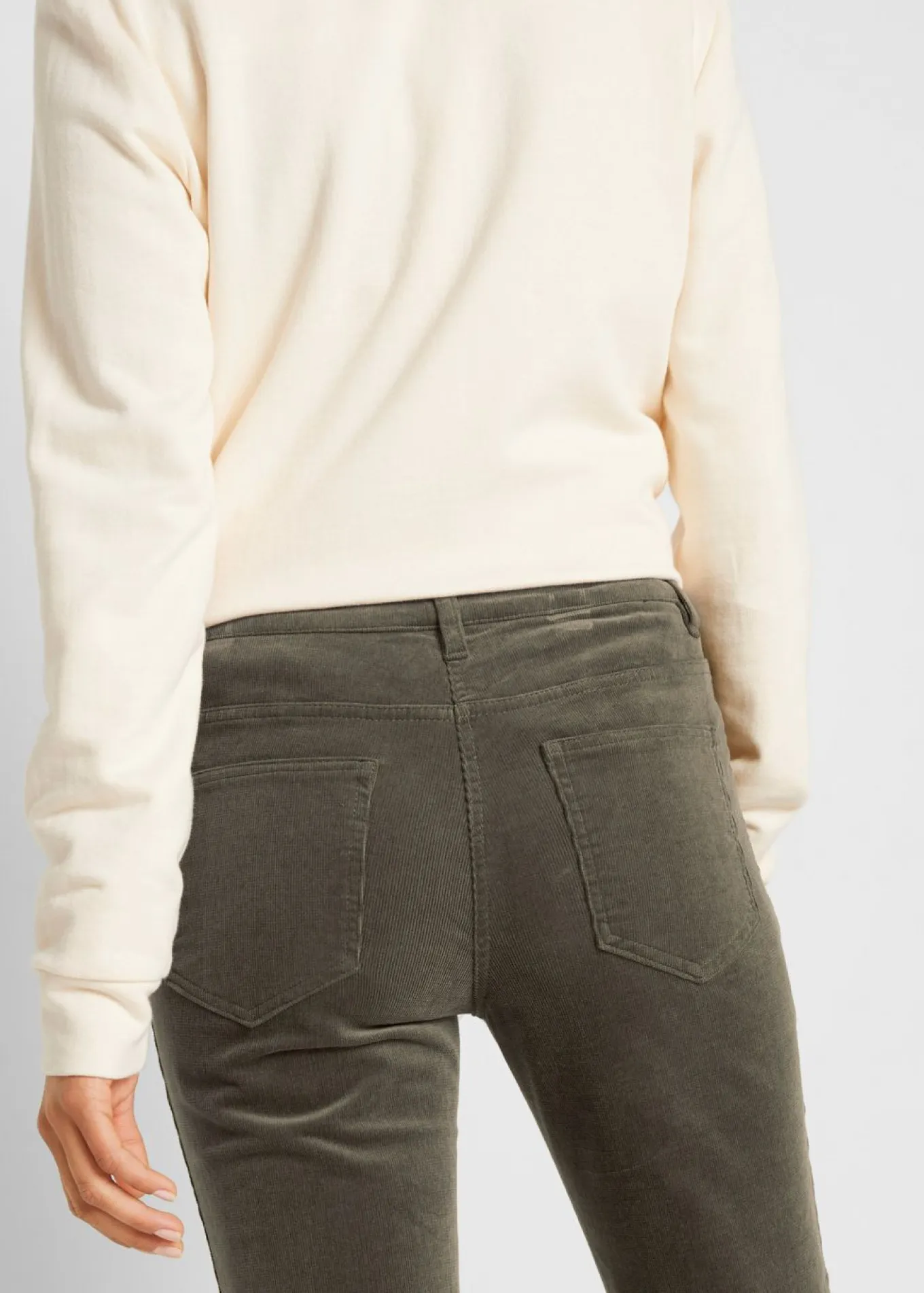 Pantalón de pana elástico de corte recto