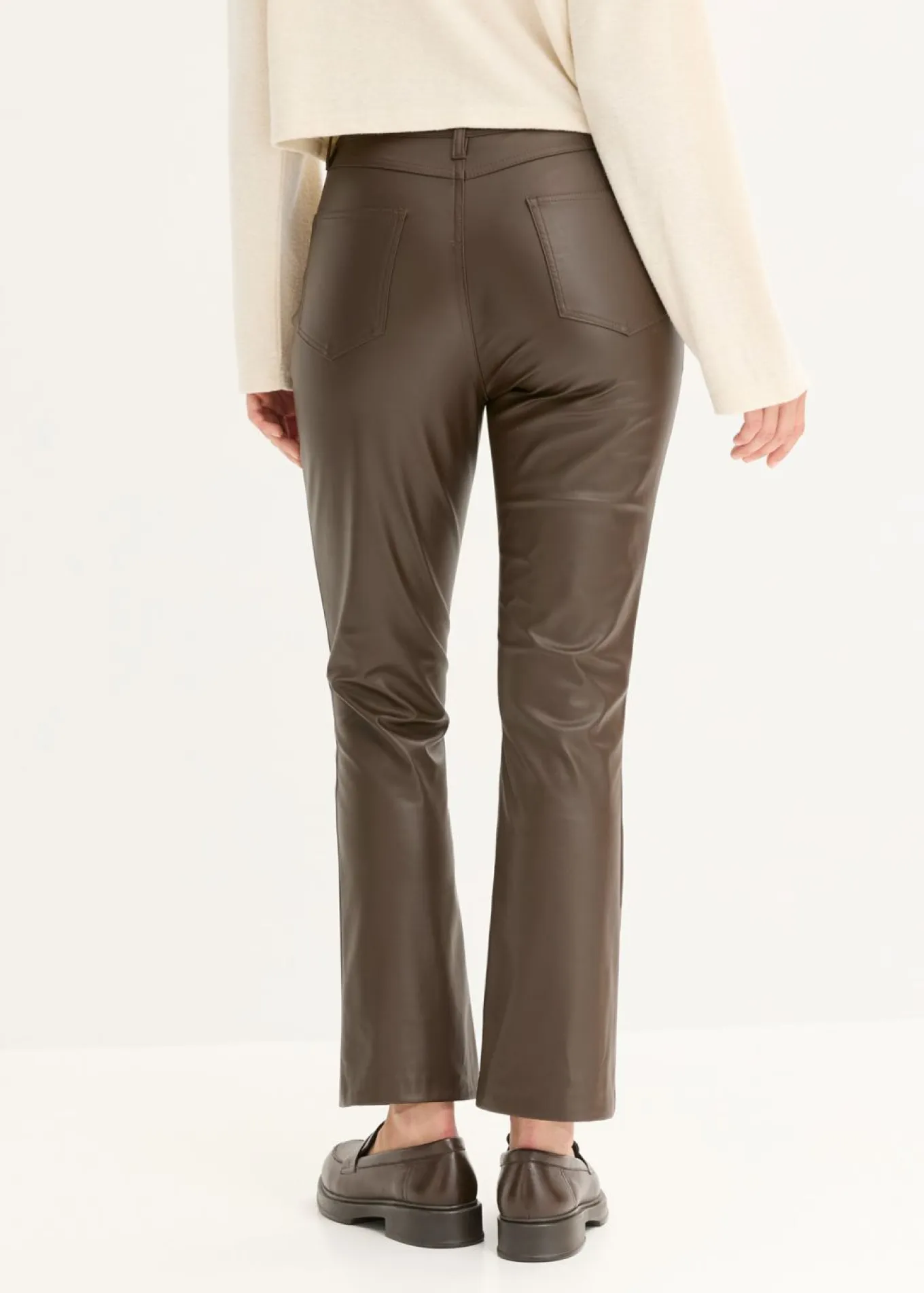 Pantalón de piel sintética
