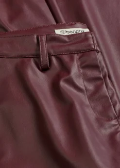 Pantalón de piel sintética