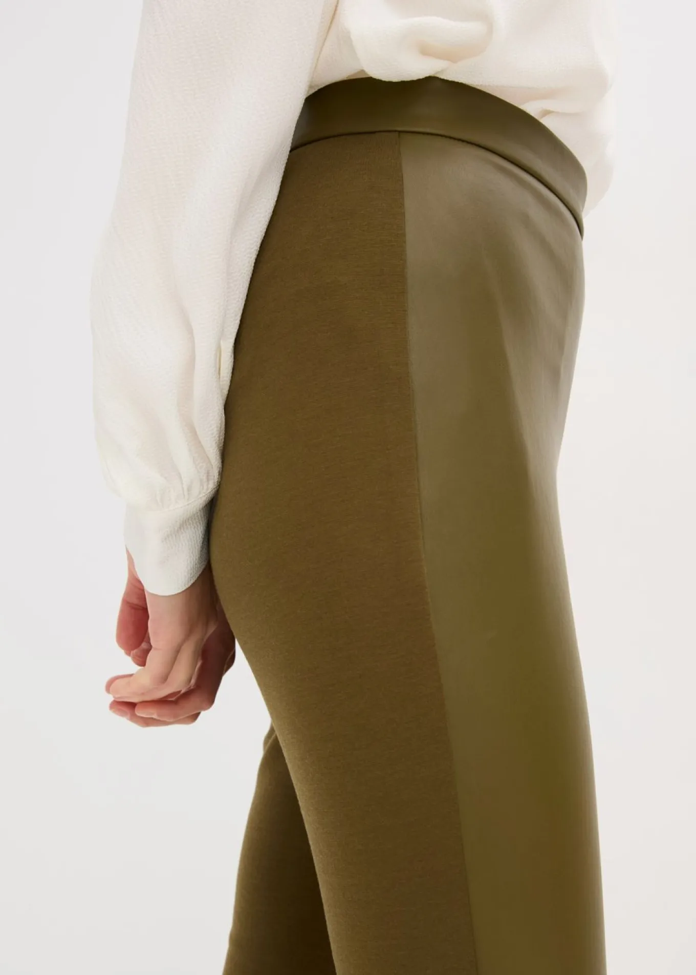 Pantalón de piel sintética en mezcla Punto di Roma