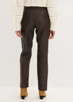 Pantalón de piel sintética con efecto desgastado