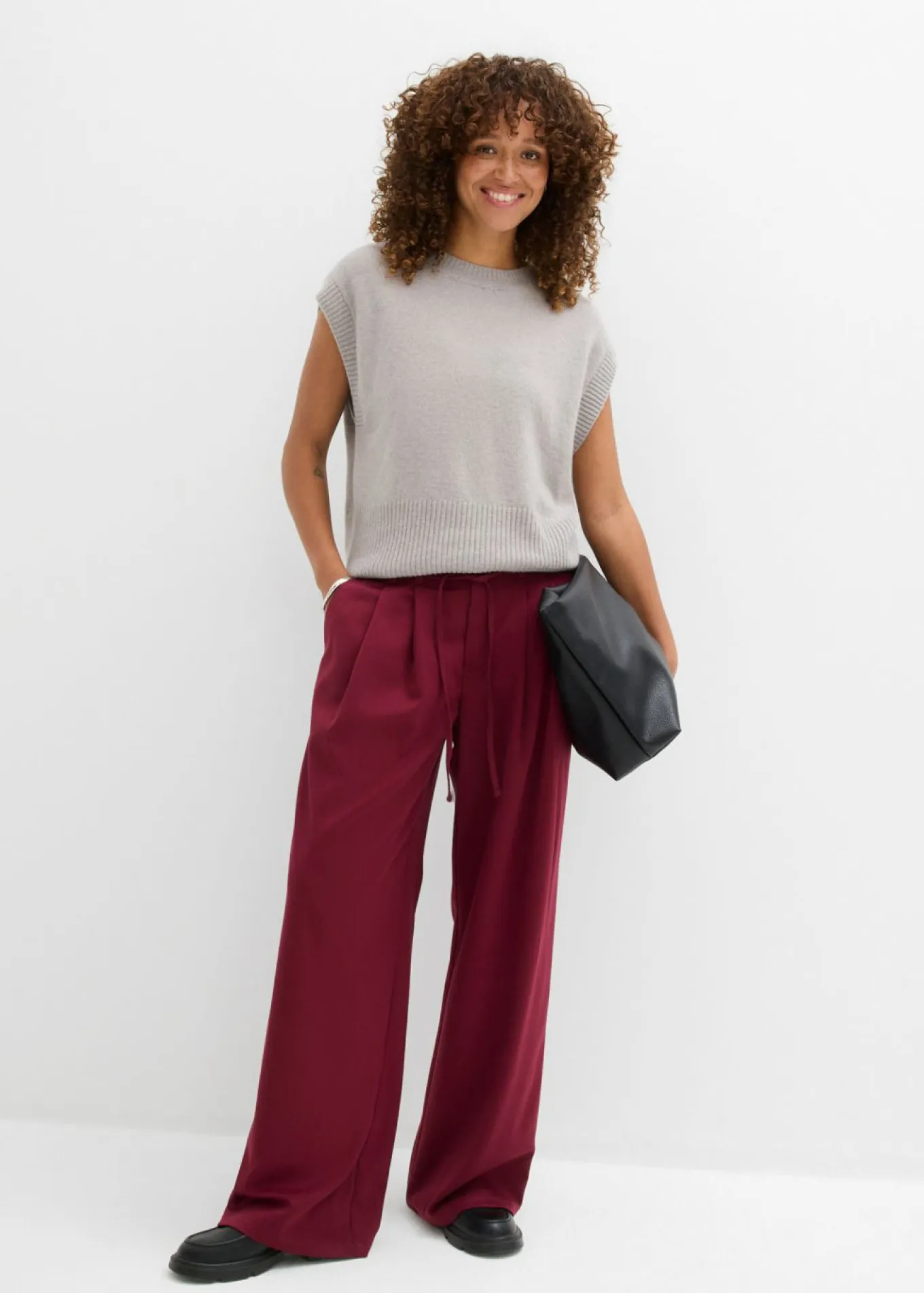 Pantalón de pinzas con cordón