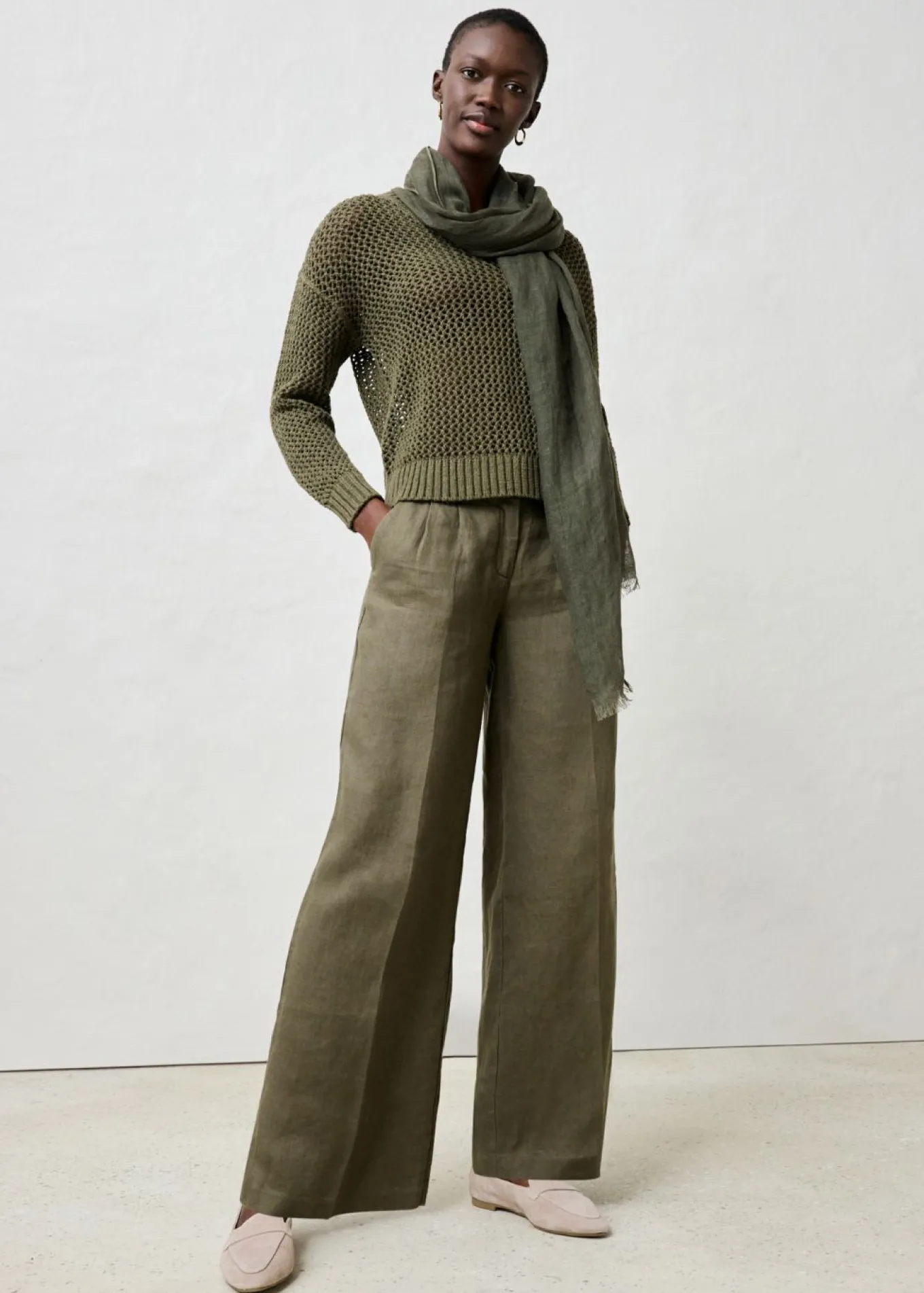Pantalón de pinzas de lino puro