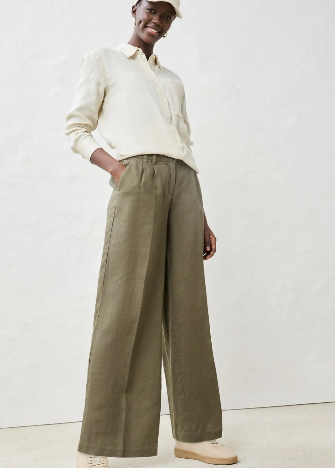 Pantalón de pinzas de lino puro