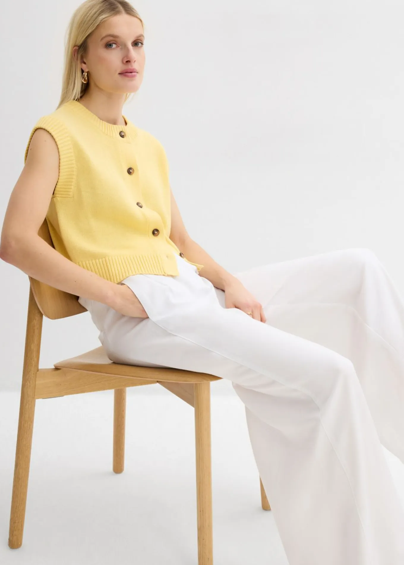Pantalón de pinzas de lyocell fluido