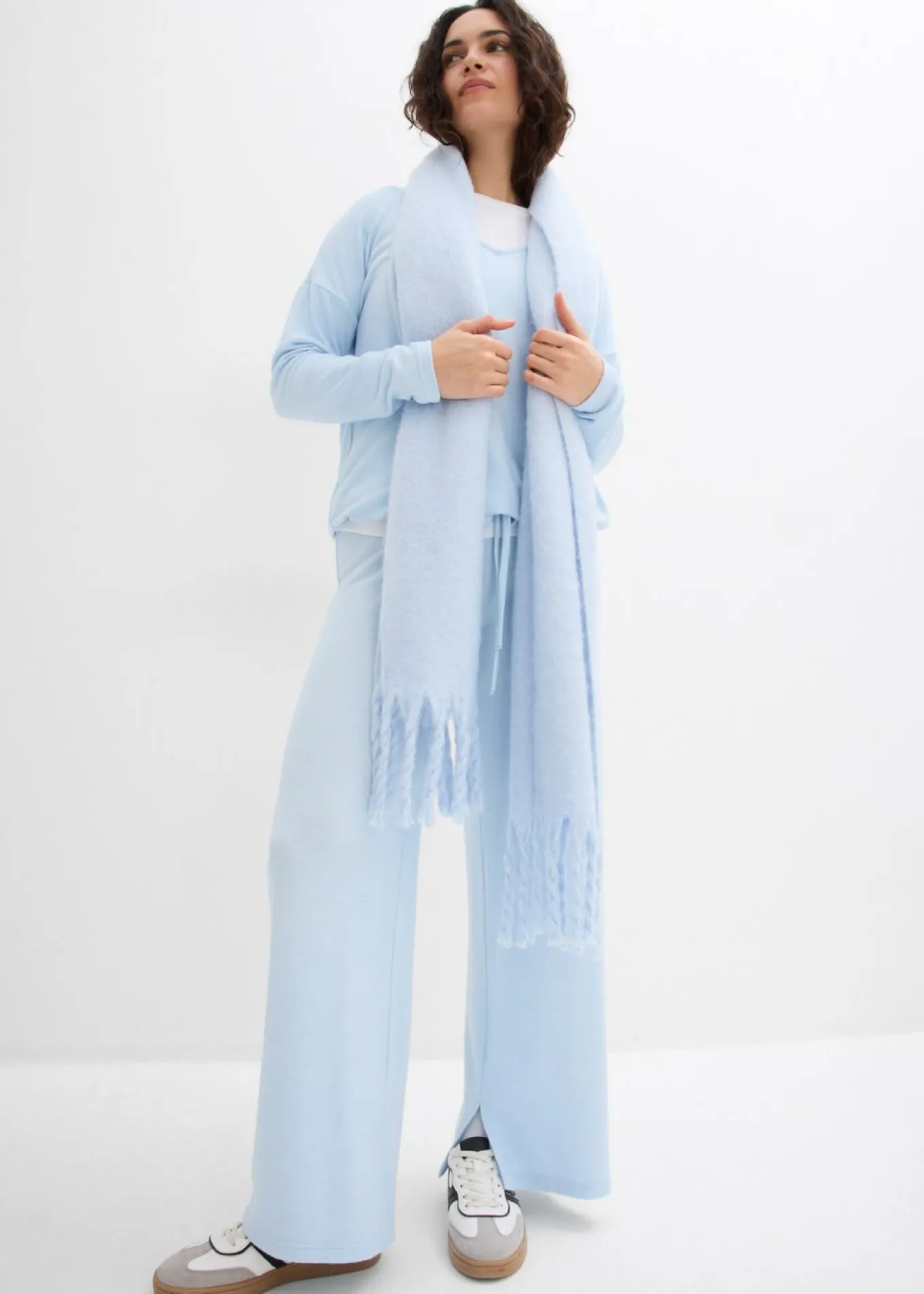 Pantalón de punto con aspecto de punto